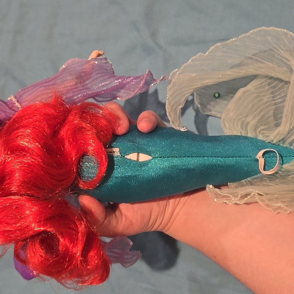 Disney The Little Mermaid 25th Anniversary Porcelain Doll With Stand - Picture 6 of 9